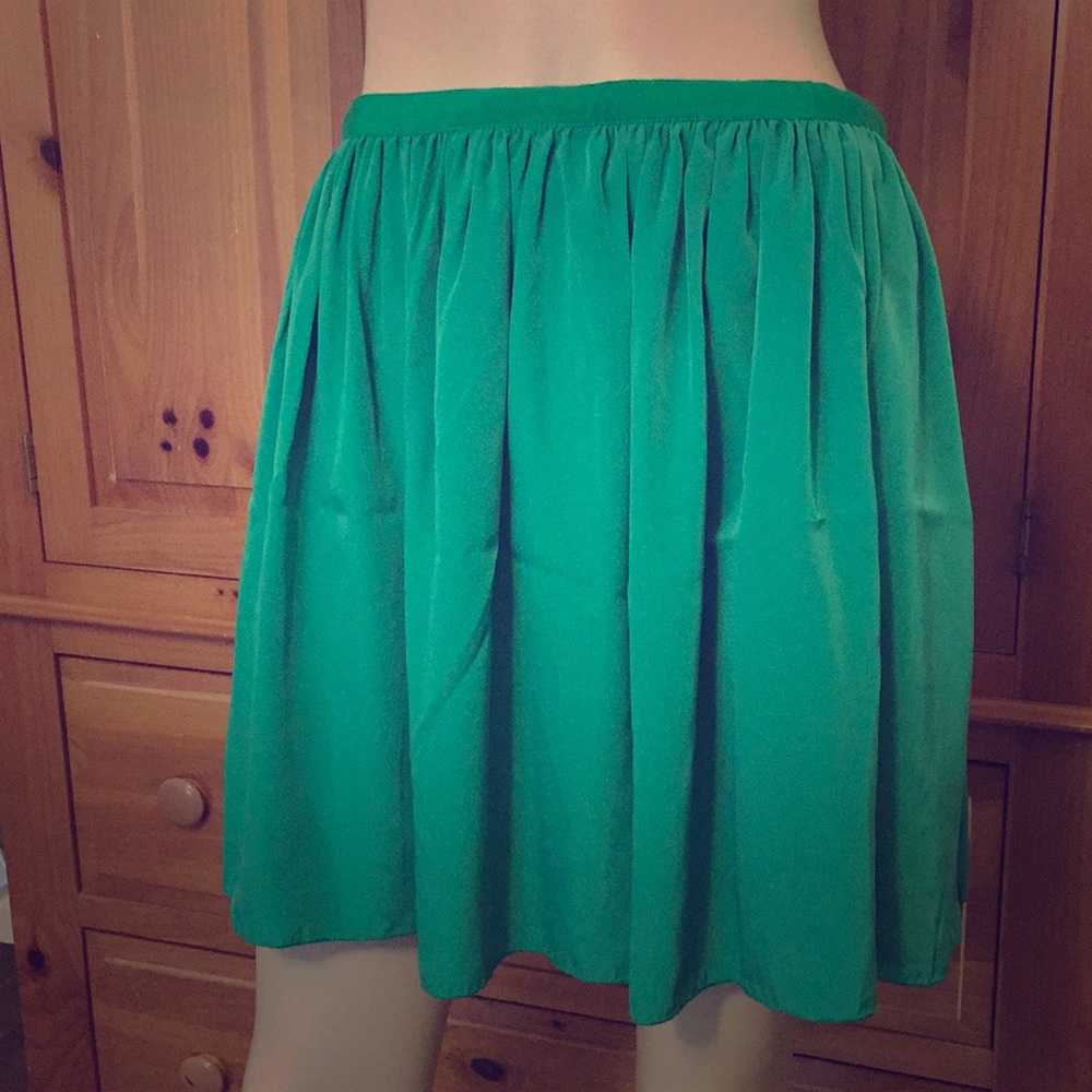 Willow and Clay Green Skirt with Pockets
